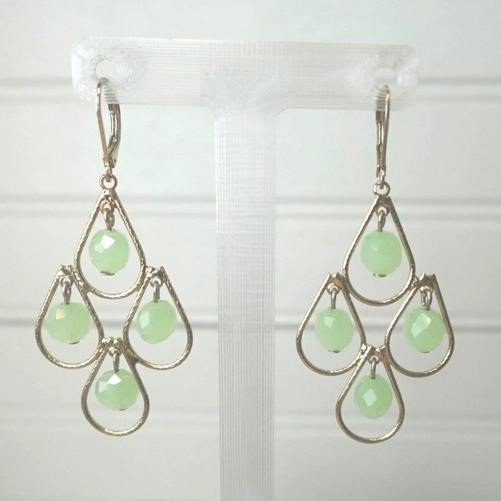 Y2K Dangle Earrings Green Beads Gold Tone Chandelier Tiered Pierced Jewelry